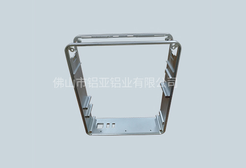 鋁型材加工（gōng）廠